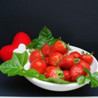 青岛吃草莓要来夏庄郝家草莓园